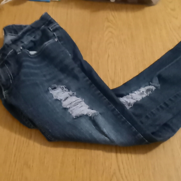 Distorted Jeans - Picture 4 of 8